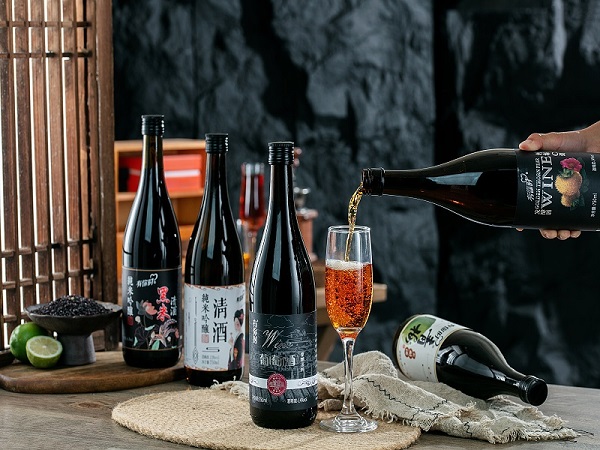 黄氏果酒-750ml红酒瓶花果酒_12度纯发酵_宴席专供