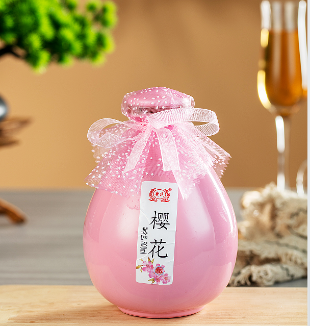 樱花酒:樱香清甜・8 度微醺 !